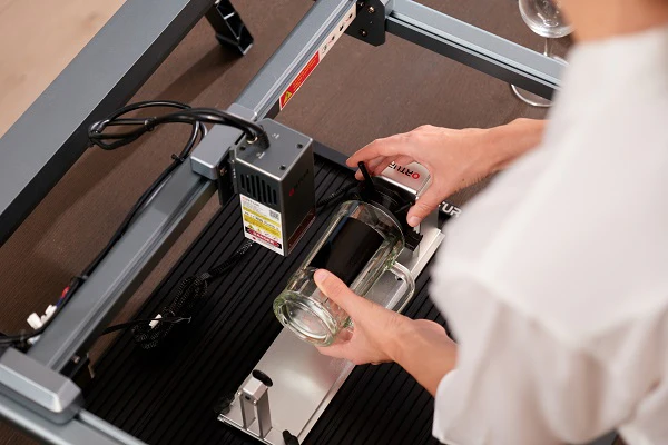 A-Complete-Tutorial-of-Professional-Photo-Etching-on-Glass-with-Laser-03