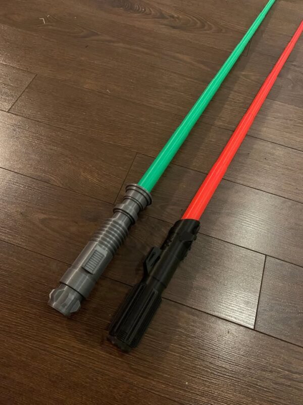 Star Wars 3D Printed Lightsabers Retractable Display Pieces for Fans & Collectors